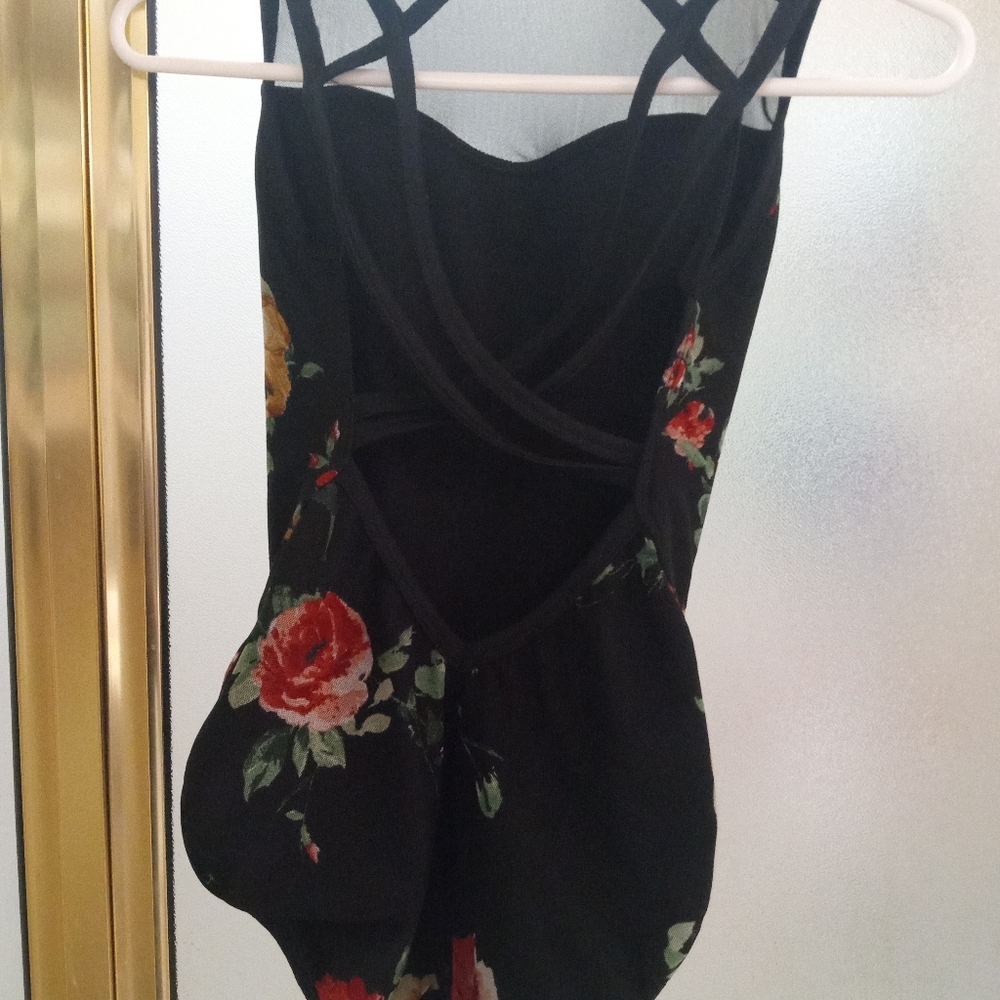 Bathing Suit - Picture 3 of 4